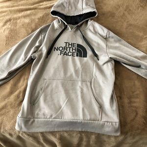 Men’s Northface sweatshirt